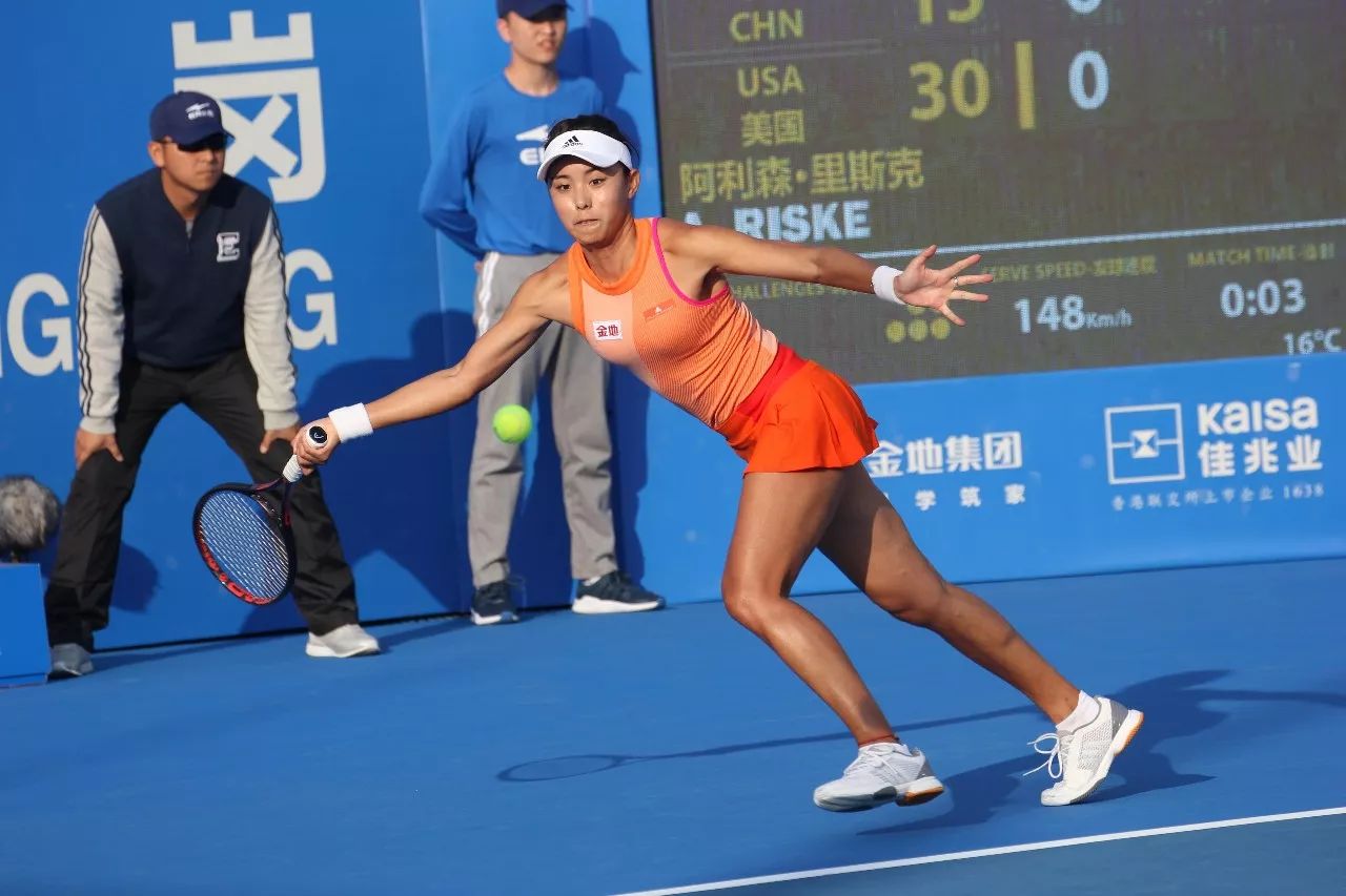 他设计了包 他设计了包